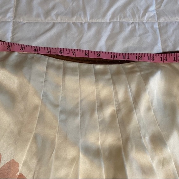 COPY - #3 NWT Silk Skirt size 10 - Picture 3 of 4